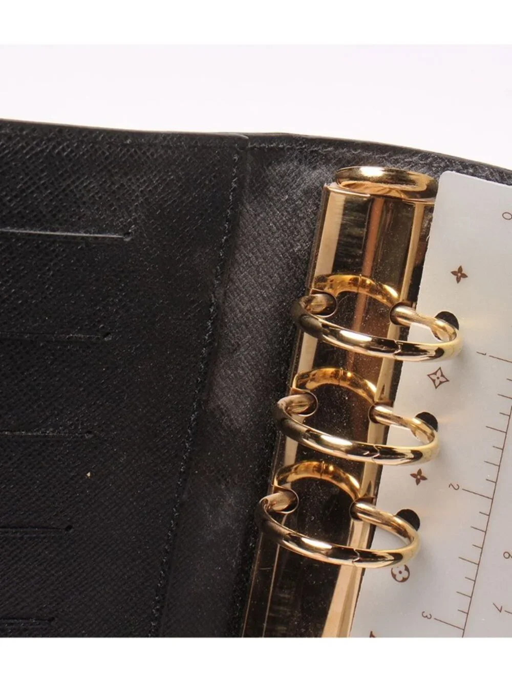 Louis Vuitton Notebook Cover Agenda MM Taiga